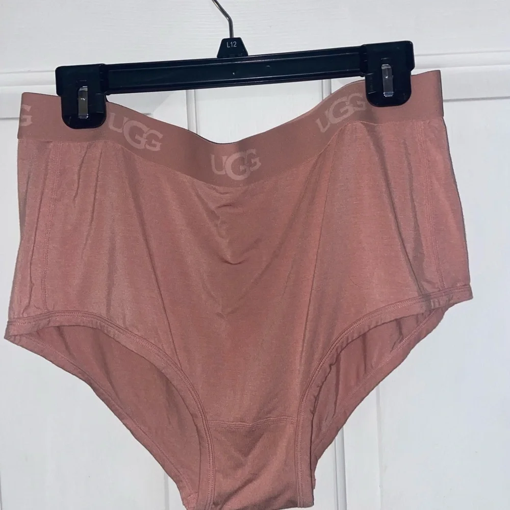 UGG High-Waist Briefs cheeky boy short in Dusty Rose Mauve